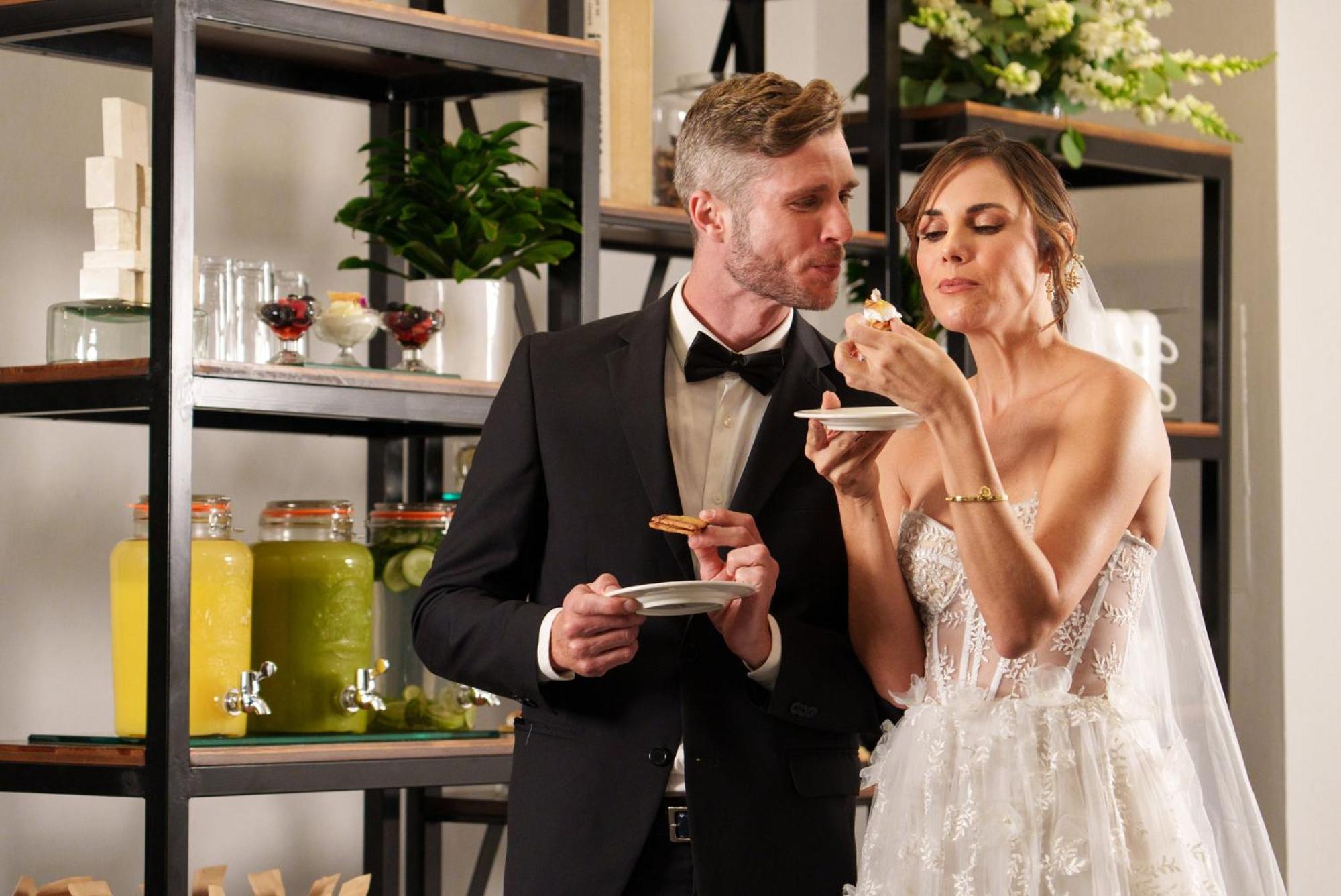 Presidente Intercontinental Mexico City By Ihg Exterior photo Wedding couple